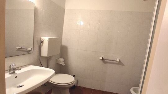 immagini bagno camera quadrupla economy hotel rita major firenze