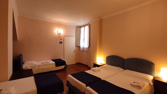 images economy quadruple room hotel rita major florence italy